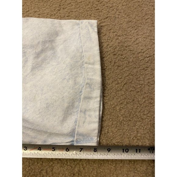 Vintage Unionbay Distressed Acid Wash Blue Denim Jean Shorts Size 31 8” Inseam - Picture 6 of 10